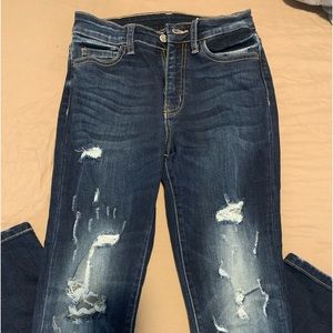 Curvy high rise ankle skinny Jean